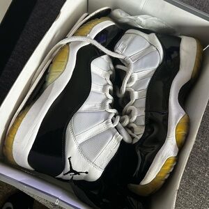 Jordan Air 11 Retro White Black Sneakers